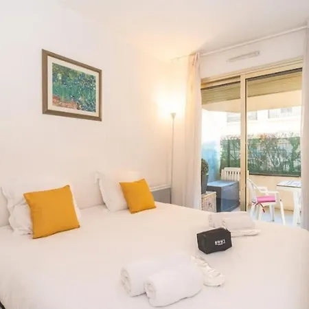 L' Hypercenter - 300 M Des Plages - Wifi - 2 Pers 公寓 戛纳